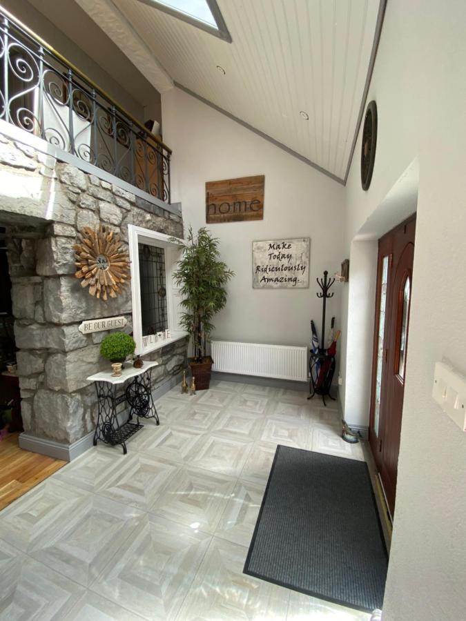 كونغ Salmon Weir Lodge المظهر الخارجي الصورة